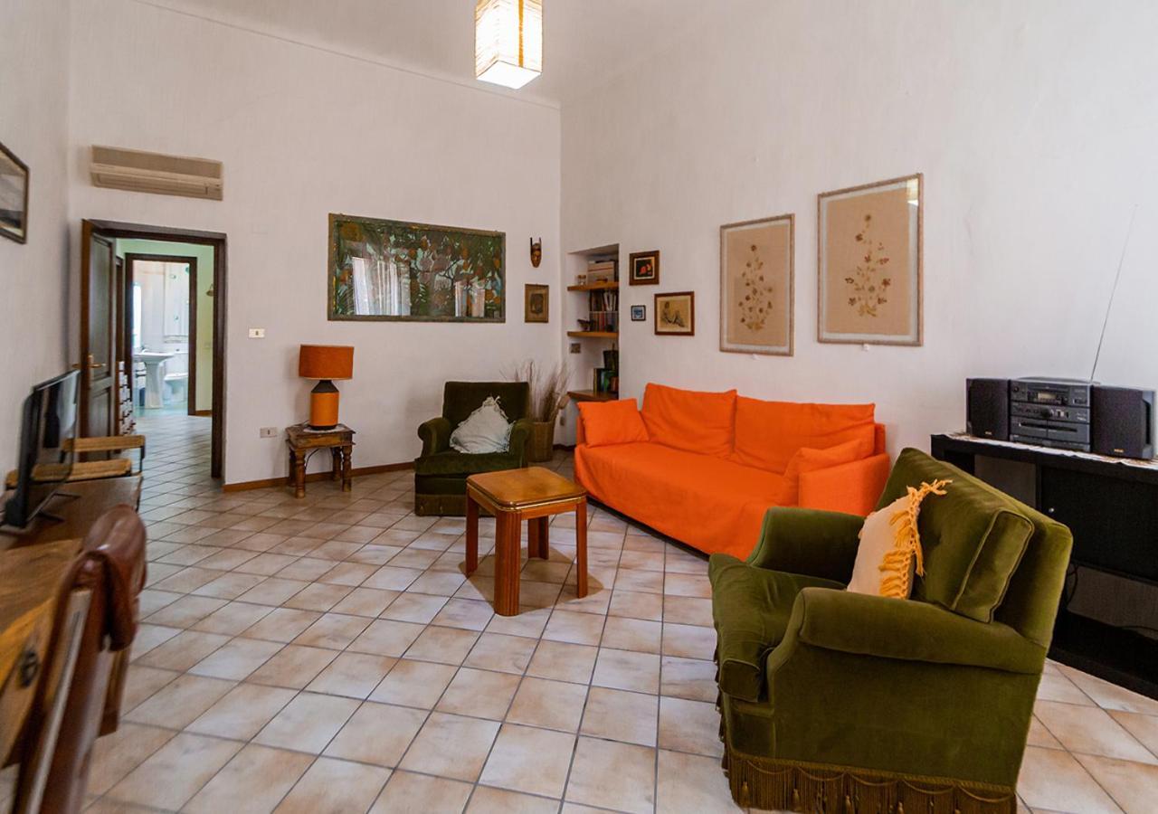 Murphy Holiday Home - Residenza Italia La Maddalena  Eksteriør billede